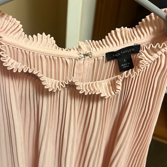 Ann Taylor ruffle halter  top - Picture 2 of 4